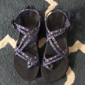 Shoes size 10 (chacos)